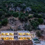 Azzura Villa *